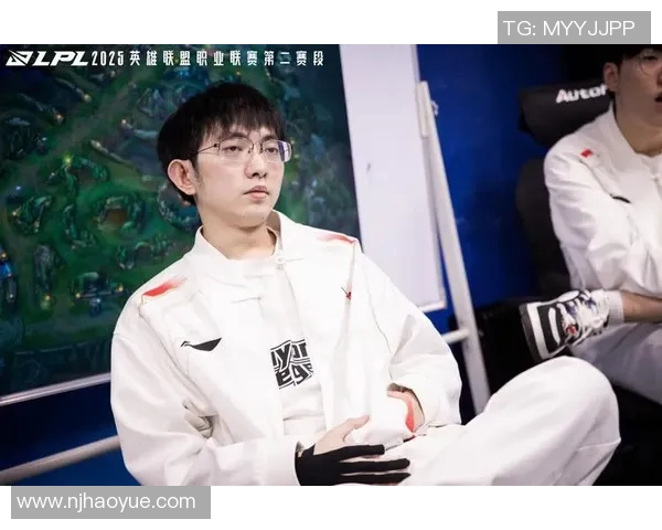 深入分析FPX在英雄联盟赛事中的盯防策略与战术执行实时新闻